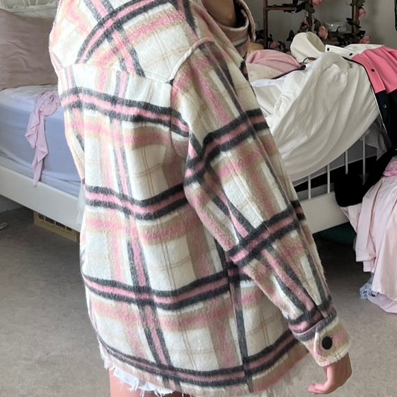 Plaid Zara Flannel Shacket - Picture 6 of 6